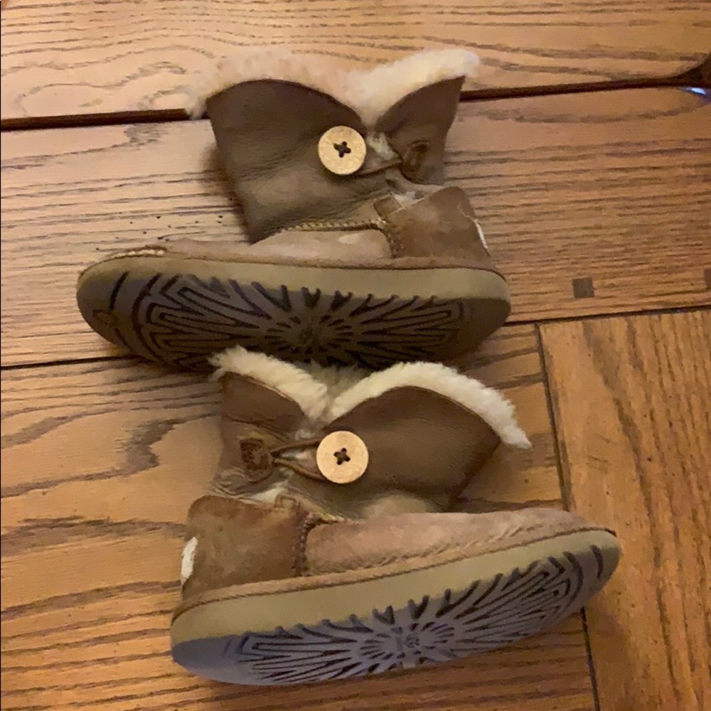 Girls UGG boots size 10